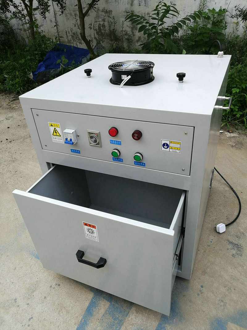 UV機：工業生產中的“快速固化利器”